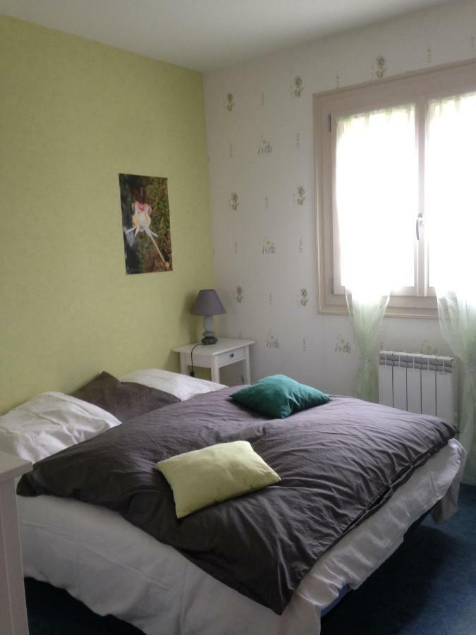 Vaux-sur-Vienne Chambre Privee Calme,Campagne,Etape,Deplacement Pro,Abri Moto Velo,Parking מראה חיצוני תמונה
